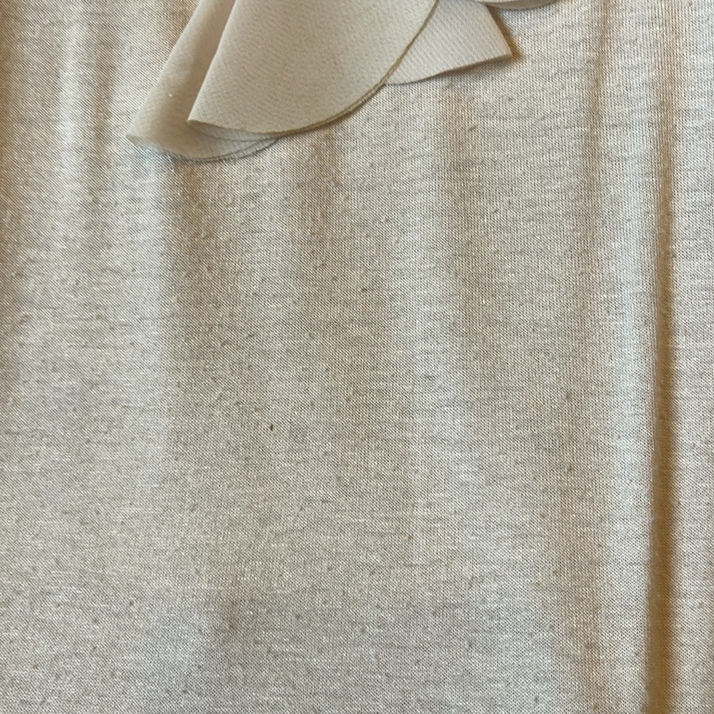 Neutral Ruffled Top - Picture 5 of 6